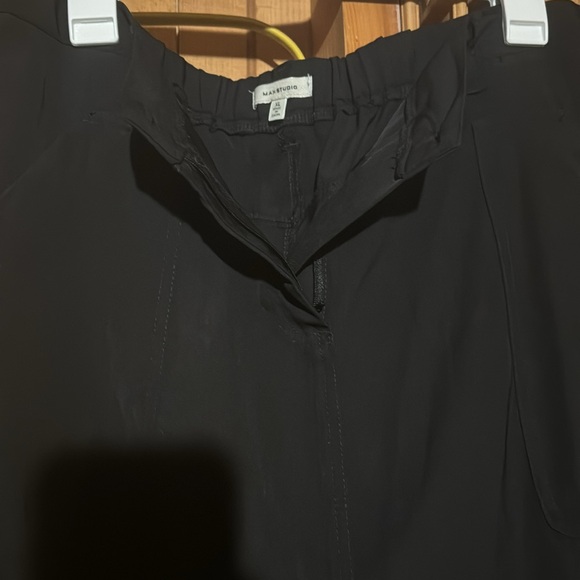 Max studio black skirt with slit and pockets - Picture 2 of 2